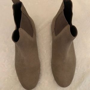 Men size Urban Outfitters Boots size 9-1/2